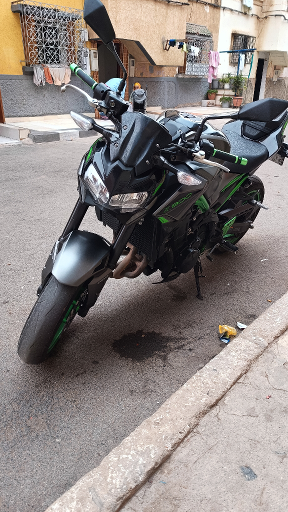 Image de Kawasaki Z900r full 2024