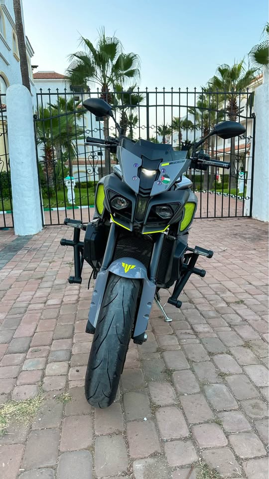 Image de Yamaha MT10 model FIN : 2017 dédouaner en 2020 immatriculé : أ 9 (casablanca) 28.000km certifié. 