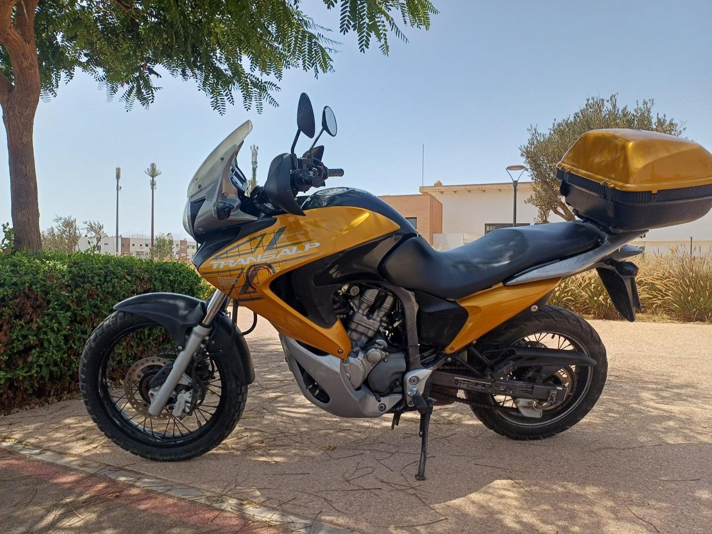 Image de Transalp XLV 700CC