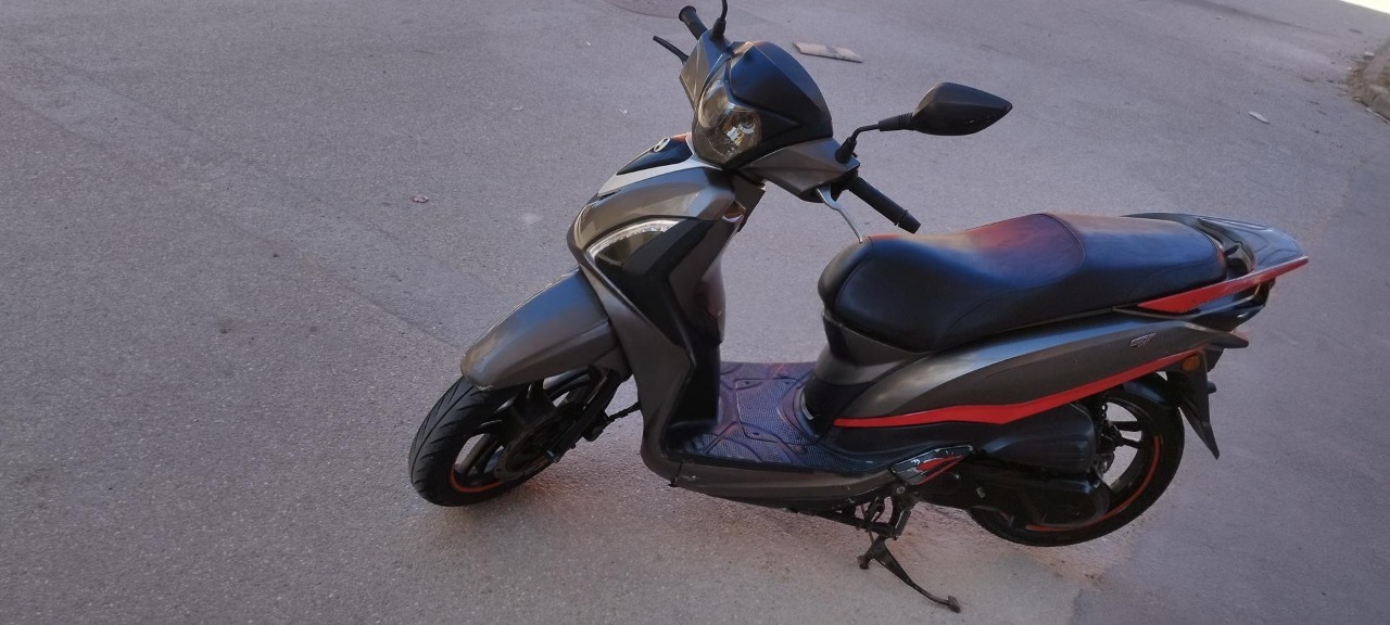 Image de مطور من نوع sym موديل 2019 ماكينة 125 cc مزال نقي كيلومتراج 22700